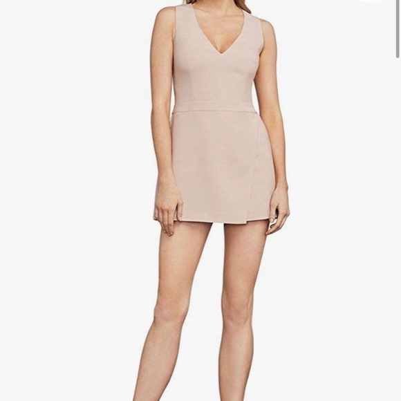 💞3 for $50💞BCBGmaxazria Mackensie Asymmetrical V-neck Romper NWOT - Picture 2 of 9